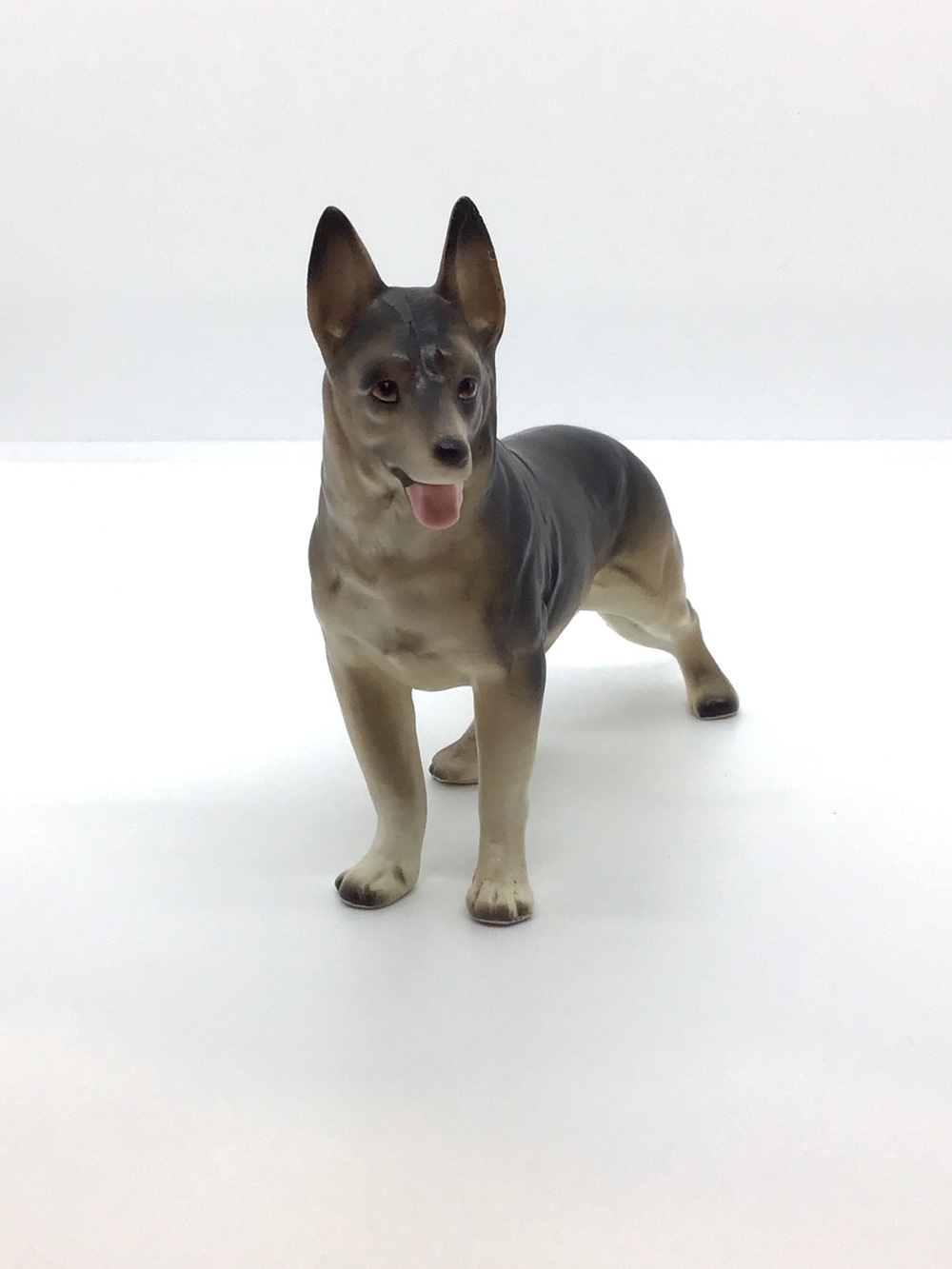 4” Tall Vintage MCM Japan Stamped German Shepherd Dog Figurine 4” x 6”